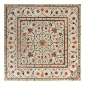 Ein Mughal Pietra Dura eingelegter Marmor-Fußschemel, ca. 1700 von North Indian School