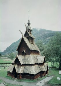Ansicht der Stabkirche von Borgund, ca. 1150 von Norwegian School