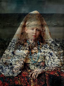 Russische Dame, 2024 von Olivia Gozzano