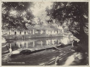 Badegelegenheit mit Galerie, möglicherweise in Surabaya