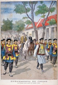 Ein Ausländer unter der Bewachung der regulären chinesischen Armee, China, 1900