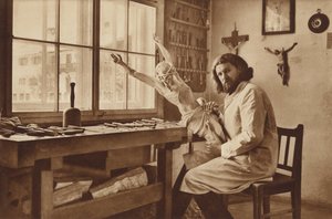 Holzschnitzerwerkstatt in Oberammergau, Alois Lang, der Darsteller Christi im Passionsspiel 1930 von Otto Ballerstedt