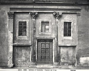 Die Fassade, gebaut von Kaiser Konstantin, ca. AD 315-24 von Paleo Christian