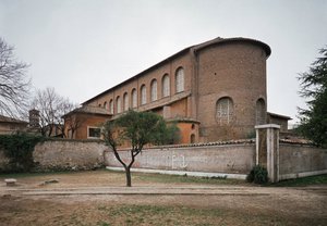 Ansicht der Kirche St. Sabina, gegründet 422 von Paleo Christian