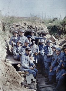 Eine Gruppe französischer Soldaten in einem Schützengraben an der Frontlinie, Hirtzbach, Département Haut-Rhin, Elsass, Frankreich, 16. Juni 1917