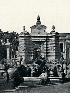 Brunnen im Garten des Palastes