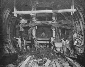 Ausgrabung einer U-Bahn, Great Northern and City Railway, London, ca. 1903 von Pearson and Son Ltd