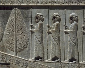 Wachen von Susa. Reliefs der östlichen Treppe der Apadana, 6. Jahrhundert v. Chr. von Persian School