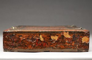Werkzeugkasten, der die Heilige Familie darstellt, ca. 1830 von Persian School