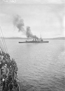 HMAS Melbourne oder HMAS Sydney im King George Sound, Albany WA, ca. Oktober 1914