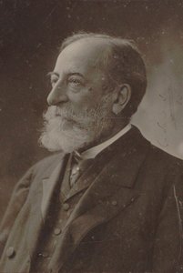 Porträt des Komponisten Camille Saint-Saëns, 1910 von Photo studio Nadar.