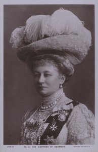 Augusta Victoria von Schleswig-Holstein, Kaiserin von Deutschland und Ehefrau von Wilhelm II. von Photographer German