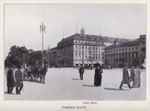 Berlin: Pariser Platz von Photographer German