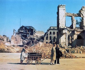 Flüchtlinge in Berlin, Juni 1945 (Foto)