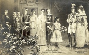 Silberhochzeit von Kaiser Wilhelm II. und Kaiserin Augusta Victoria von Deutschland von Photographer German