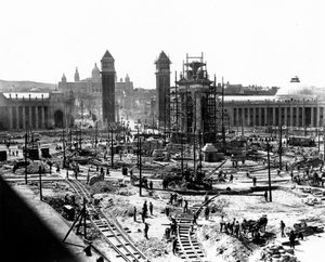 Bau in Barcelona, ca. 1910 von Photographer Spanish