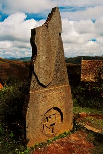 Stele, die Madagaskar darstellt, Ambohimanga, Madagaskar