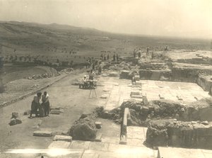 Blick auf die Ausgrabungen des Palastes von Phaistos, italienische archäologische Mission unter der Leitung von Luigi Pernier und Federico Halbherr, Kreta, Griechenland