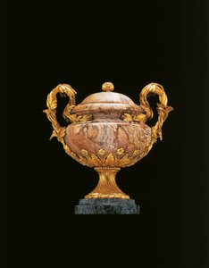 Einer von zwei ägyptischen Vasen im Louis-XIV-Stil, 1770-75