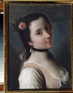 Ein Mädchen mit einer Rose