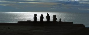 Moai-Statuen, Rapa Nui Nationalpark auf der Osterinsel, Chile