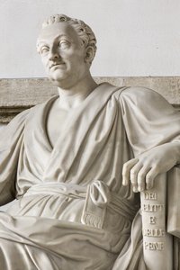 Statue von Cesare Beccaria