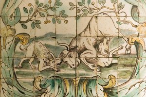 Majolika-Fliesen, die Hunde zeigen, die einen Stier angreifen, aus dem Jagdzimmer im Palacio da Praia, Belem, ca. 1680