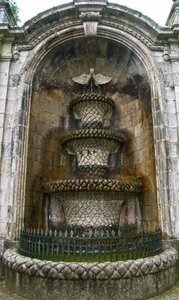 Pelikanbrunnen, Santuário de Nossa Senhora dos Remédios, Lamego, Portugal 1738 von Portuguese School