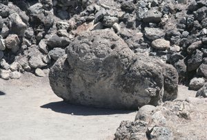 Steinschnitzerei eines Gesichts, Spätklassische Periode von Pre Columbian