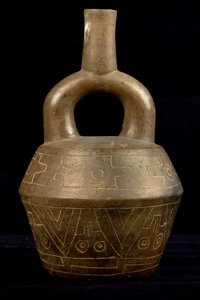 Vase / Cuspidian-Kultur