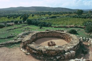 Italien, Region Sardinien, Alghero, Provinz Sassari, Nuragische Anlage Palmavera, Ruinen der Versammlungshütte von Prehistoric Prehistoric