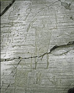 Felskunst der Camunni-Zivilisation: Grabfelsen mit stilisierten Darstellungen von Kriegern, Detail (Großer Krieger)