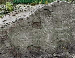 Prähistorie, Felskunst: Grabfelsen mit Darstellungen von Hirschen, Rindern. Kupferzeit. Äneolithische Periode (Chalkolithikum). Roche Nr. 1. Cemmo (Brescia) Parco archeologico nazionale dei Massi di Cemmo, Italien
