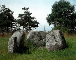 Prähistorisch: Ansicht des Dolmens von Chianca mit seinem Eingangskorridor. Steinzeit, Neolithikum. 6.-3. Jahrhundert v. Chr. Bisceglie, Apulien, Italien von Prehistoric Prehistoric