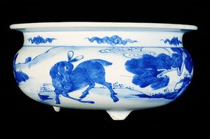 Weihrauchgefäß bemalt in Unterglasurblau mit Hirschen in einer Landschaft, Kangxi-Periode (1662-1722)