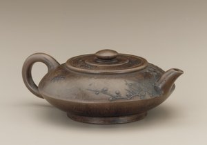 Teekanne mit falscher Marke von Gong Chun, Yixing, Provinz Jiangsu von Qing Dynasty Chinese School