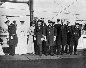 An Bord der königlichen Yacht Victoria und Albert III, Christiania Oslo, Norwegen, 1908 von Queen Alexandra