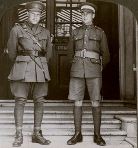 Kapitän MacDougall, DSO, und Kadett Mullin, zwei kanadische VCs, Erster Weltkrieg, 1914-1918