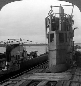 Kommandoturm eines Minenleger-U-Boots der deutschen Marine, Erster Weltkrieg, 1914-1918 von Realistic Travels Publishers