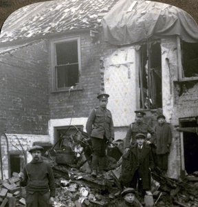 Zerstörung durch deutsche Zeppelin-Bomben, Erster Weltkrieg