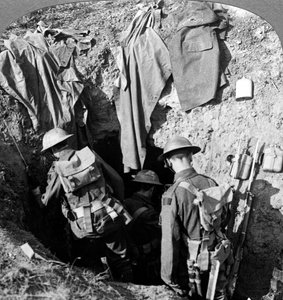 Deutscher Unterstand, erobert im Vormarsch bei Bapaume, Frankreich, Erster Weltkrieg, 1914-1918