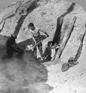 Pioniere und Minenarbeiter bei der Arbeit, Ypernbogen, Belgien, Erster Weltkrieg, ca. 1915-1917