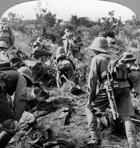 Soldaten in Ostafrika, ca. 1914-1918 von Realistic Travels Publishers