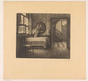 Interieur mit Porträt, Tisch und Blick auf einen Flur von René Janssens (signed by artist)