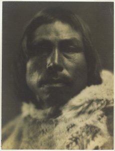 Tookoo (Das Reh). Häuptling der Sikoslingmint-Eskimos, Südliche Baffin-Insel von Robert Joseph Flaherty