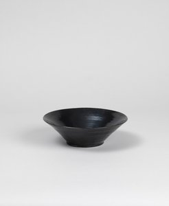 Schwarz glasierte Schale von Roger Eliot Fry