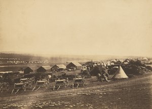 Artilleriewagen, Balaklawa in der Ferne. von Roger Fenton