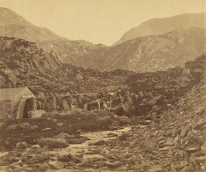 Berge am Ufer des Ogwen-Sees, Wales. von Roger Fenton