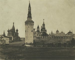 Südfront des Kremls von der alten Brücke von Roger Fenton