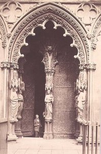 Die Westveranda, Litchfield Kathedrale, ca. 1858 von Roger Fenton